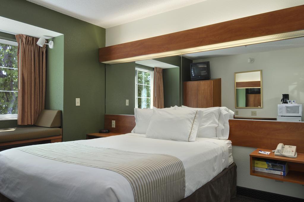 Microtel Inn And Suites - Inver Grove Heights חדר תמונה